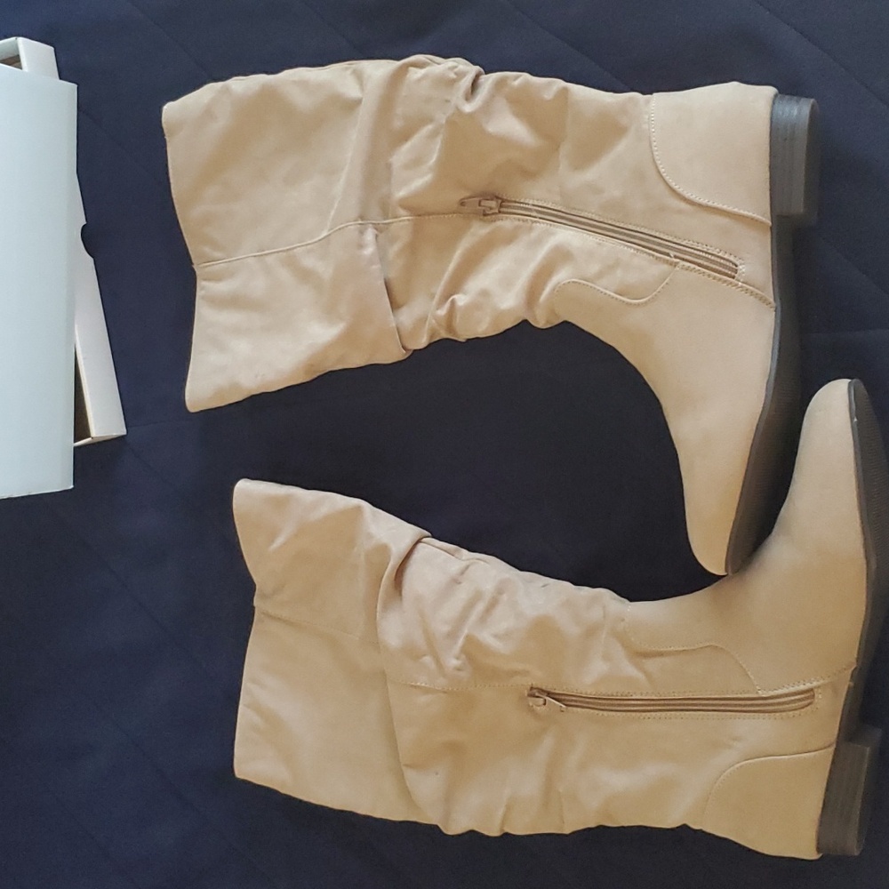 SO Tan boots size 9